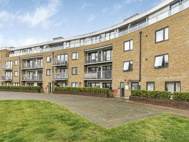 House for sale in Hertford, Colliers End