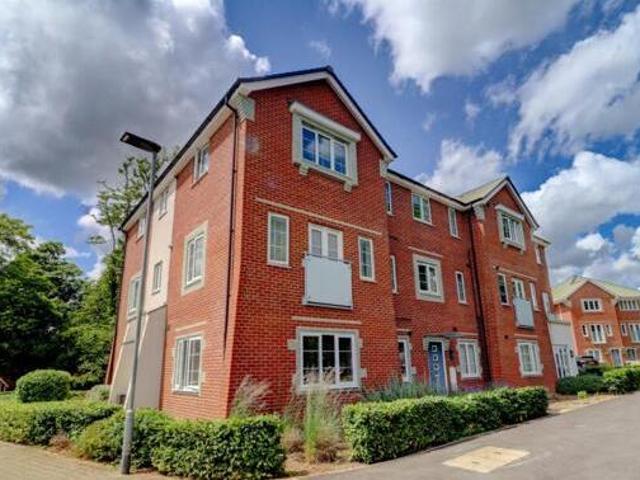 House for sale in Daws Hill, Cressex