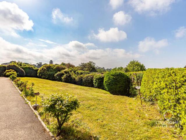 Apartment for sale in Poole
