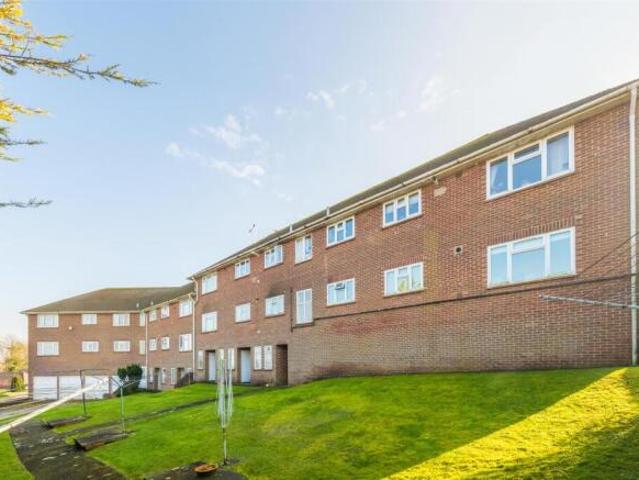 Apartment for sale in Hollingbury, Brighton & Hove