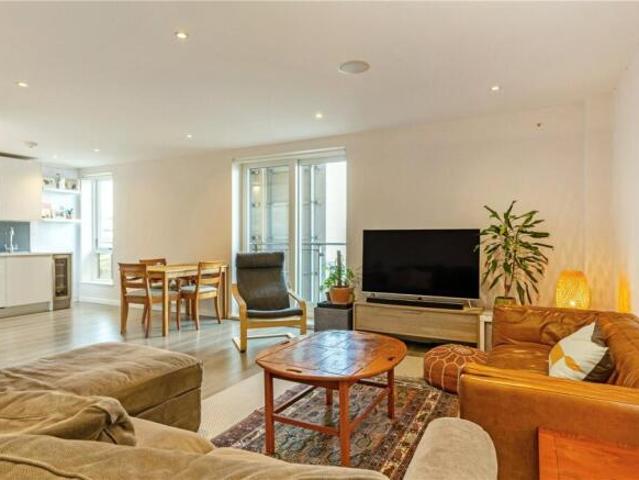 Apartment for sale in Arbury, Cambridgeshire