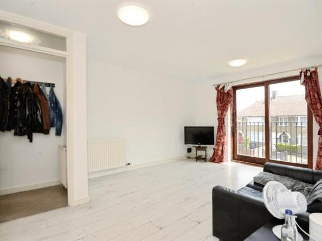 Apartment for sale in Church Cowley, The Slade