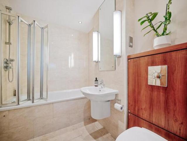 Apartment for sale in Abbeyhill, City of Edinburgh