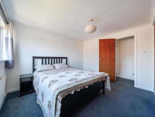 Apartment for sale in Greater London