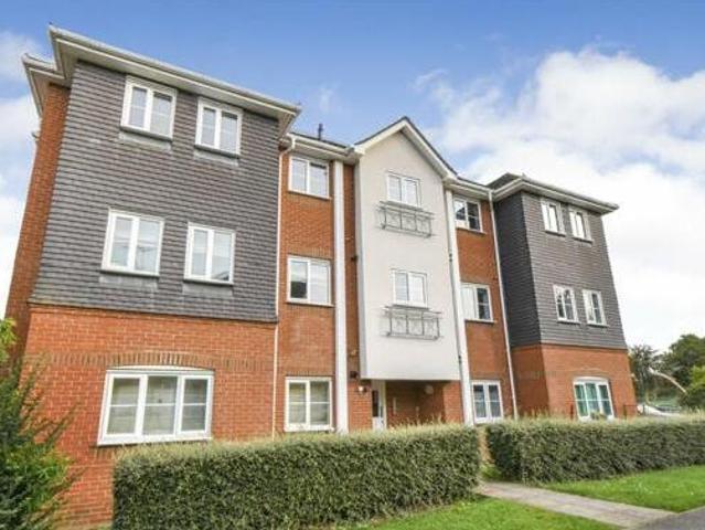 House for sale in Hook, Hart