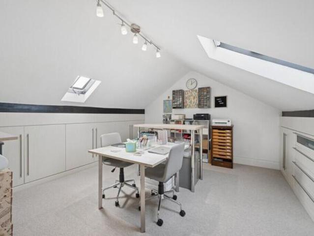Apartment for sale in South Lane, West Yorkshire