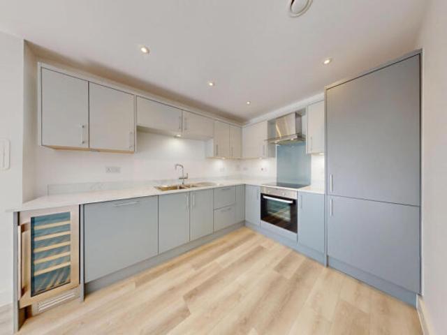 Apartment for sale in Sandown Park, Kent