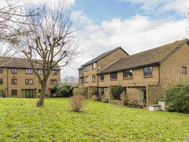 House for sale in Meath Green, Reigate and Banstead