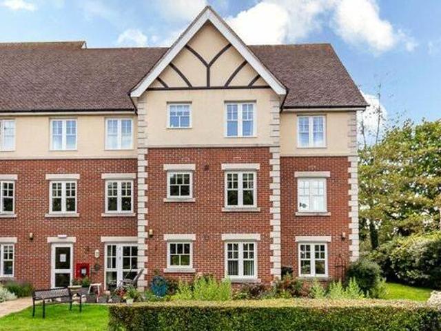 House for sale in Meath Green, Reigate and Banstead
