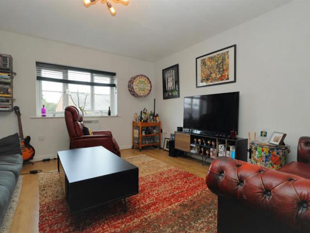 Apartment for sale in Farsley, West Yorkshire