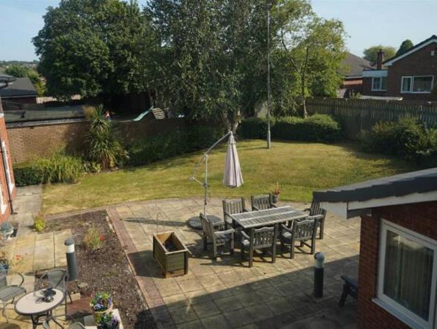 Apartment for sale in Bradshaw, Lee Bank