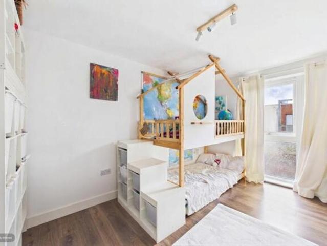 Apartment for sale in The Bridge, Dartford