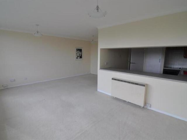 Apartment for sale in Primley Park, Moortown