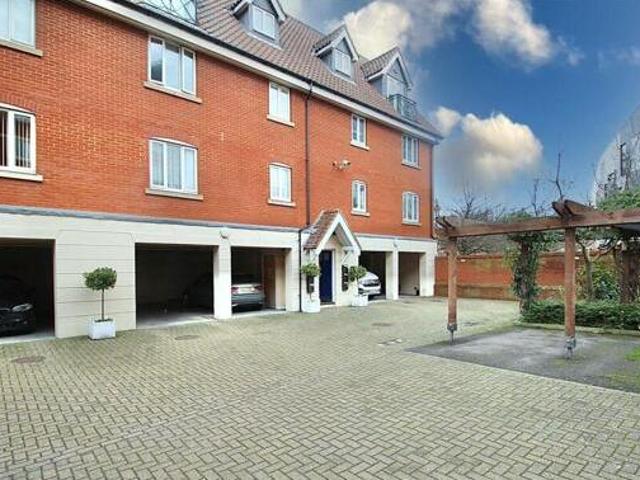 House for sale in Key Street, Suffolk