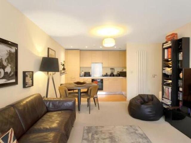 House for sale in Isleworth, Greater London
