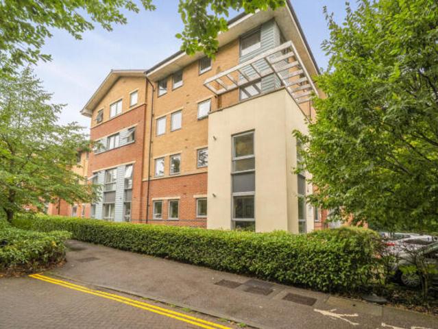 Apartment for sale in Sandown Park, Kent