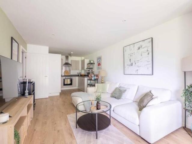 Apartment for sale in Swallow, Buckinghamshire