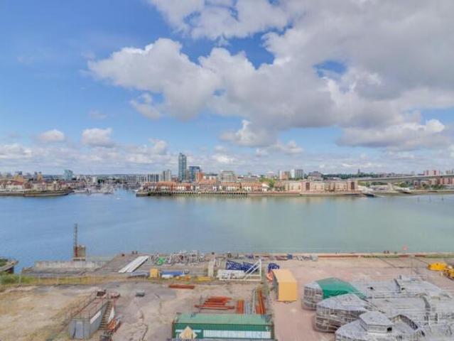 Apartment for sale in Woolston, Warrington
