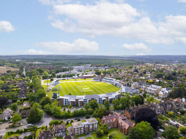 Apartment for sale in The Bridge, Kent