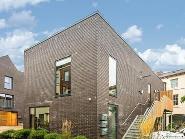 House for sale in Kelham Island, Sheffield