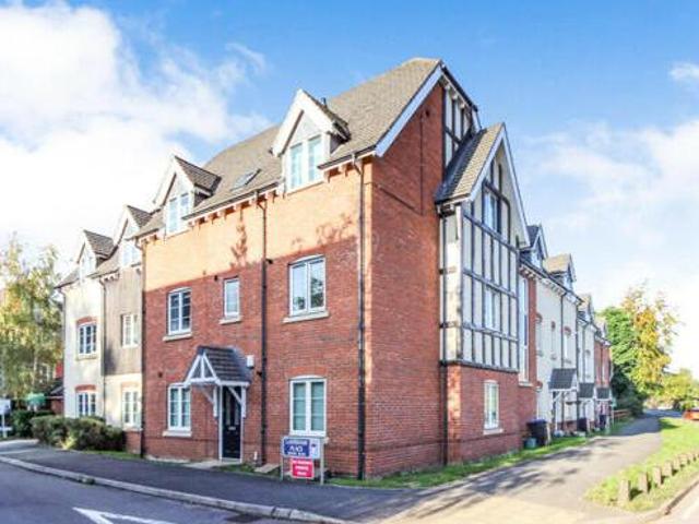 House for sale in Green Close, Warwickshire