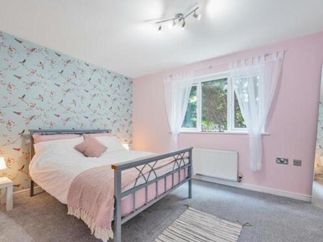 House for sale in Green Close, Warwickshire