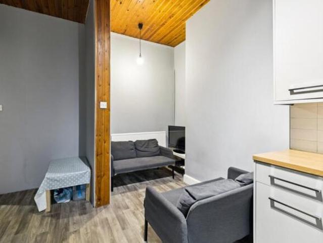 Apartment for sale in Pollokshields, Scotland