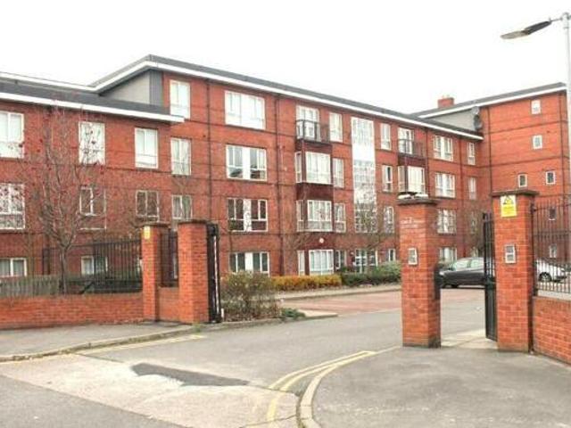 House for sale in Calderstones