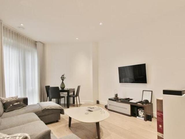House for sale in Brentford End, Greater London