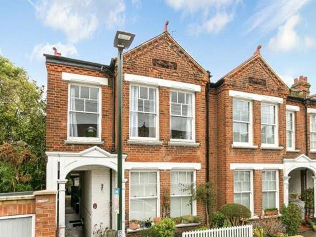 House for sale in Brentford End, Greater London