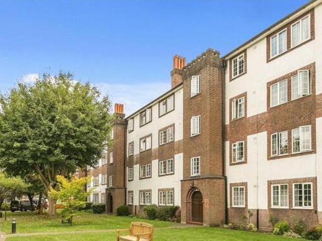 House for sale in Brentford End, Greater London