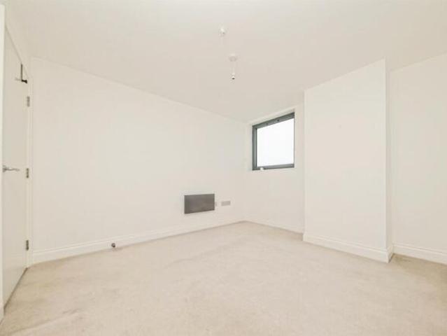 Apartment for sale in Key Street, Suffolk