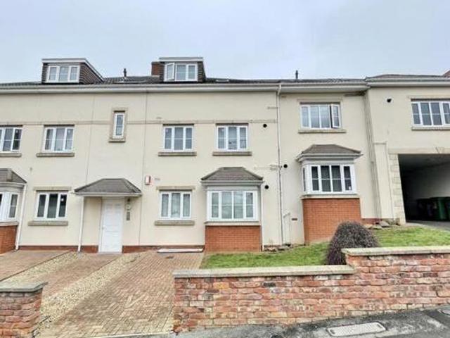 House for sale in Feckenham, City Of Bristol