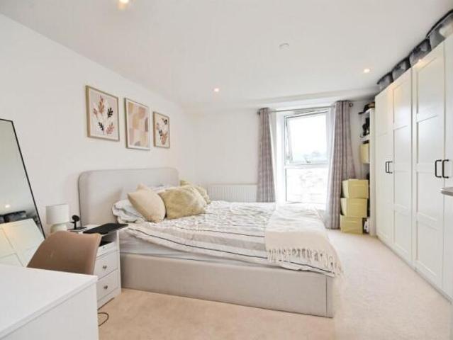 Apartment for sale in Navestock Side, Essex