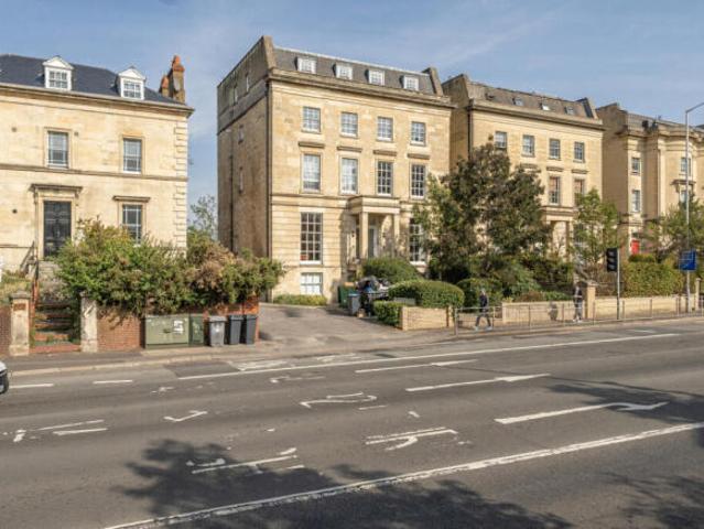 Apartment for sale in Reading