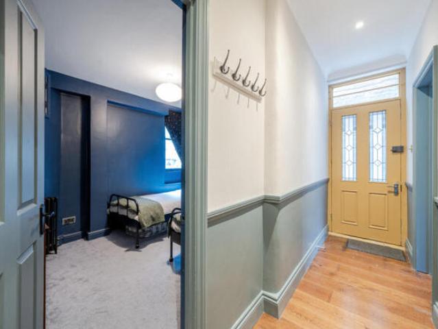 Apartment for sale in Harlesden, Greater London