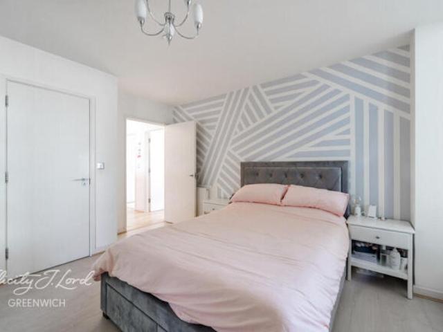 Apartment for sale in Greenwich Town Centre, Greater London