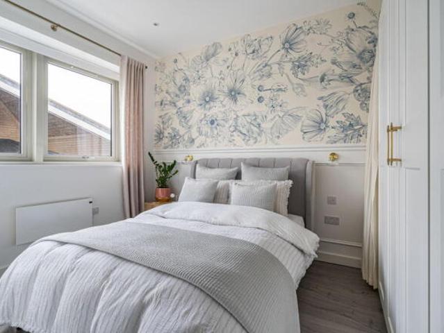 Apartment for sale in Bellfields, Westborough