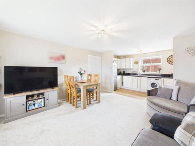 Apartment for sale in Gloucester, Gloucestershire