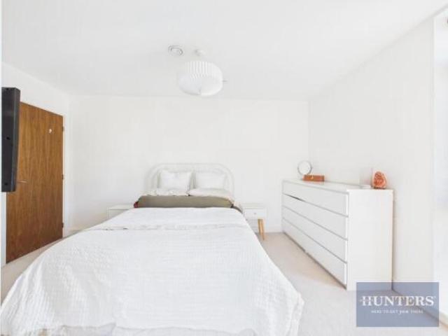 Apartment for sale in Warden Hill, Cheltenham
