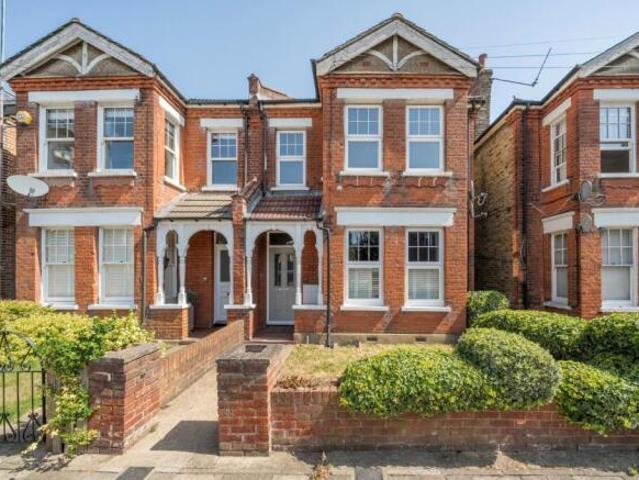 Apartment for sale in Greater London