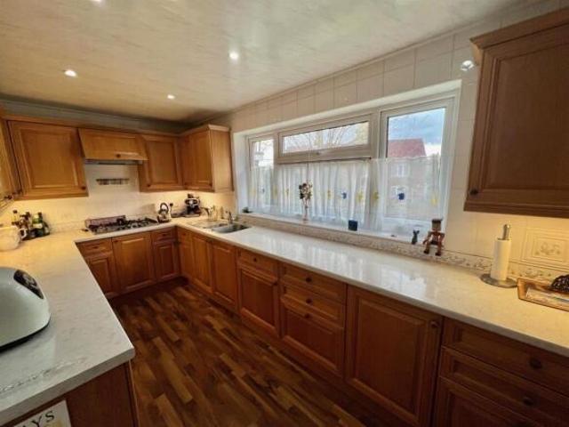 Apartment for sale in Huddersfield, West Yorkshire