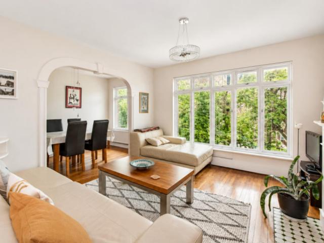 Apartment for sale in Sydenham, Greater London