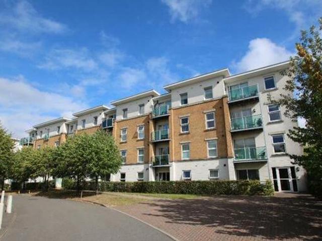 House for sale in Pachesham Park, Surrey