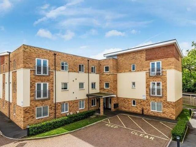 House for sale in Leatherhead, Mole Valley
