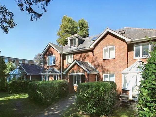 House for sale in Pachesham Park, Surrey