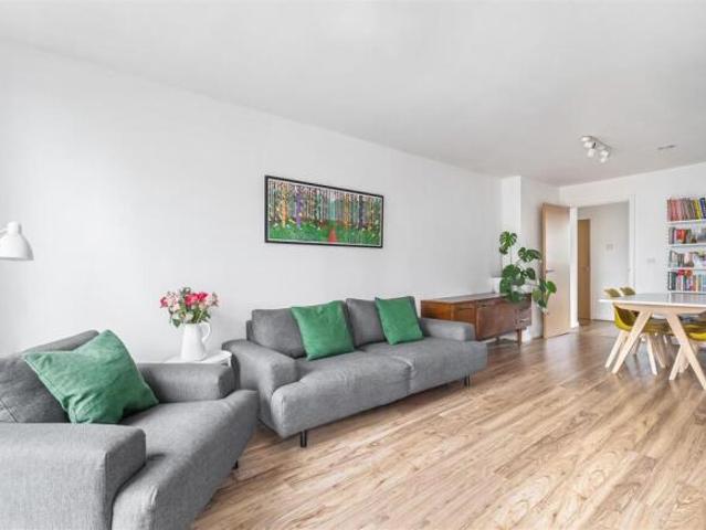 Apartment for sale in Tottenham, Greater London