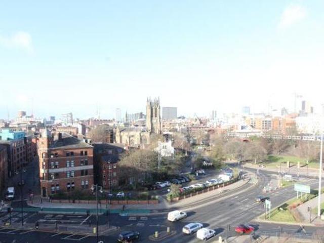 House for sale in Richmond Hill, West Yorkshire