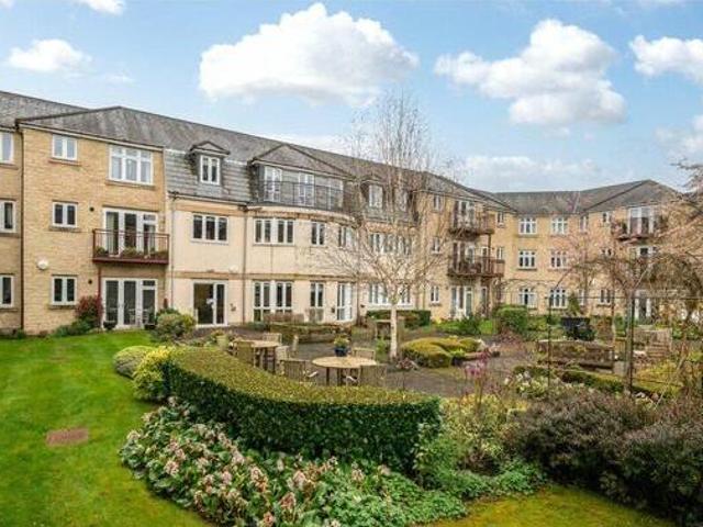 House for sale in Westfield, Guiseley