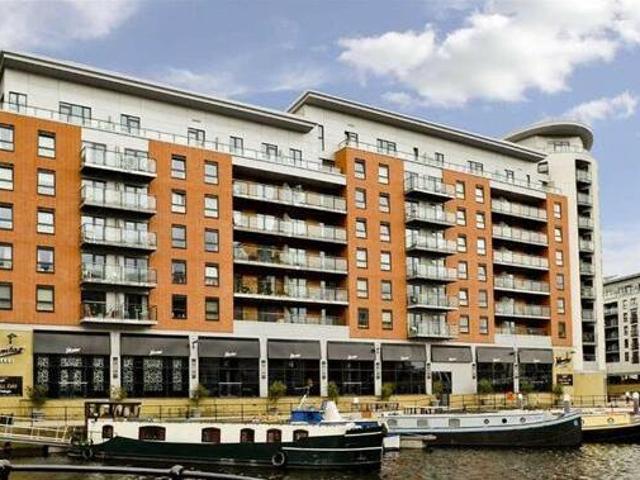 House for sale in Richmond Hill, West Yorkshire